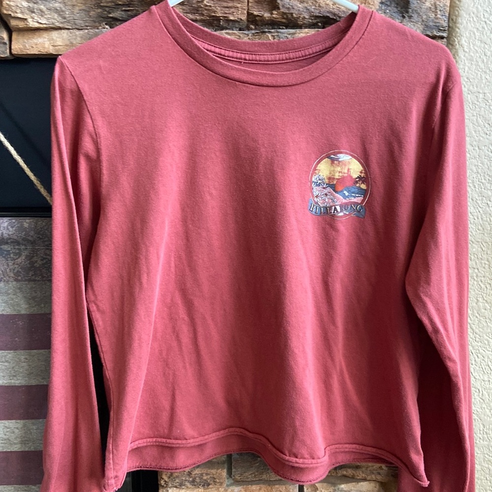 Billabong- RARE Lovestruck Crop Long sleeve Tee (M)